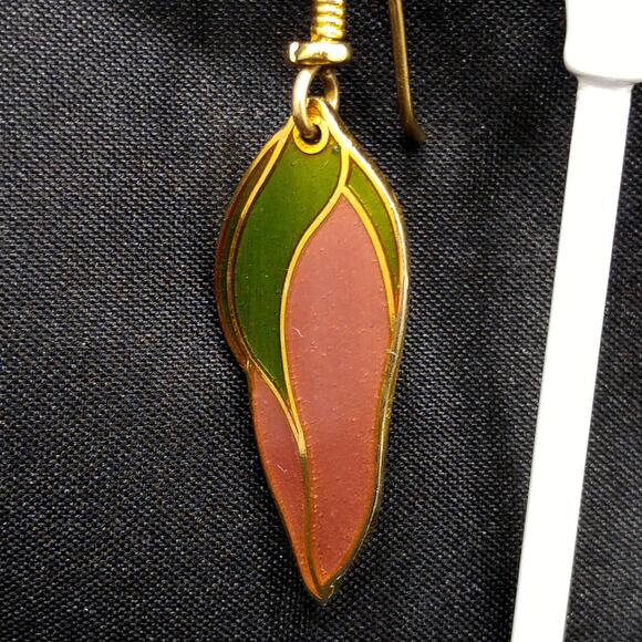 Laurel Burch "Barbee's Blossom" Earrings, Green & Dusty Pink, Gold Plated, 1980s - Picture 9 of 10